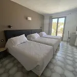 Maria Stella מלון 3*