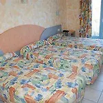 מלון Maria Stella 3*