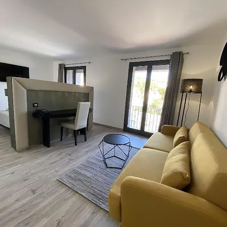 Maria Stella Hotell LʼÎle-Rousse