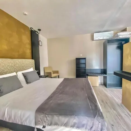 Maria Stella Hotel 3*