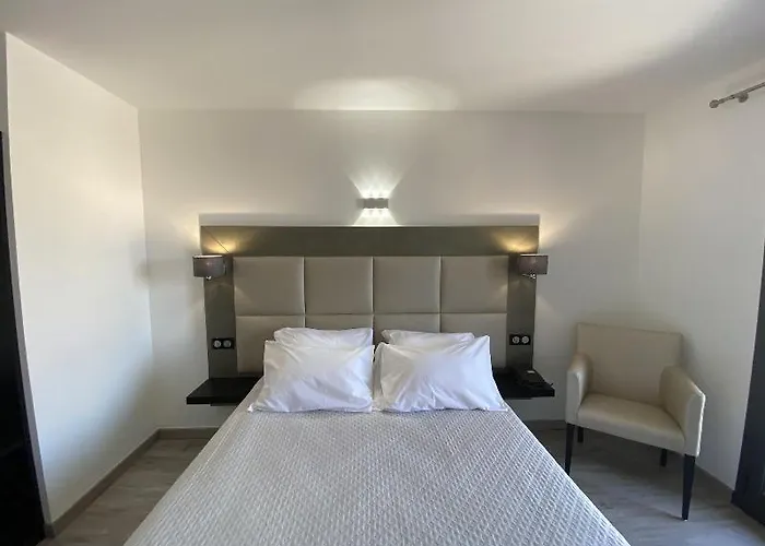 Maria Stella 3*